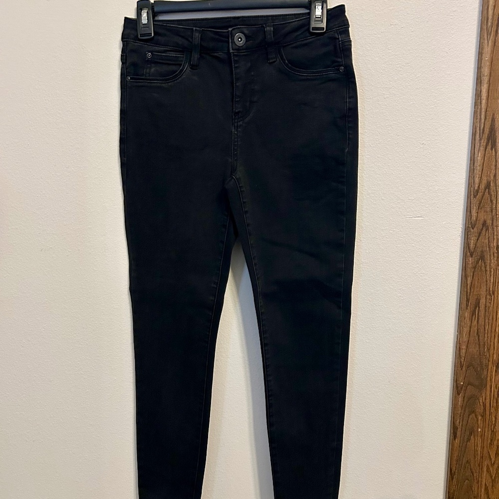 Women’s Black jeggings, Size 6